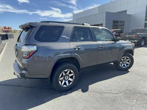 Used 2023 Toyota 4Runner TRD Off-Road AWD/4WD image 32