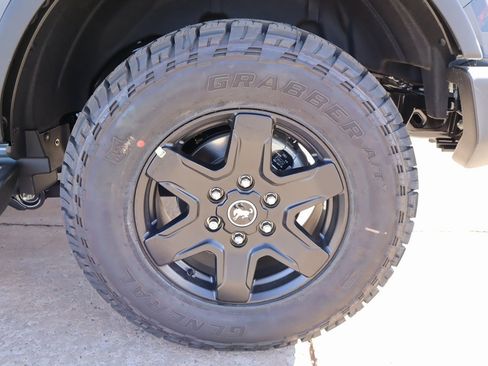 New 2025 Ford Bronco Outer Banks image 19