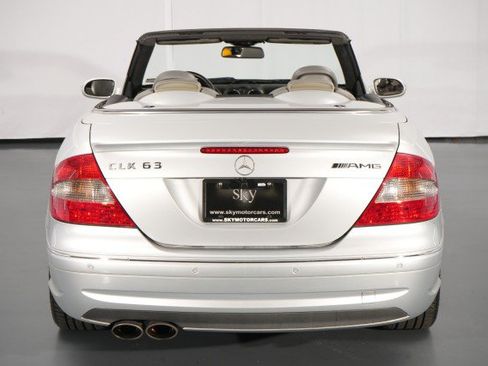 Used 2007 Mercedes-Benz CLK 63 AMG Cabriolet image 16