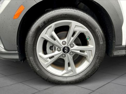 Used 2023 Hyundai Kona SEL image 17