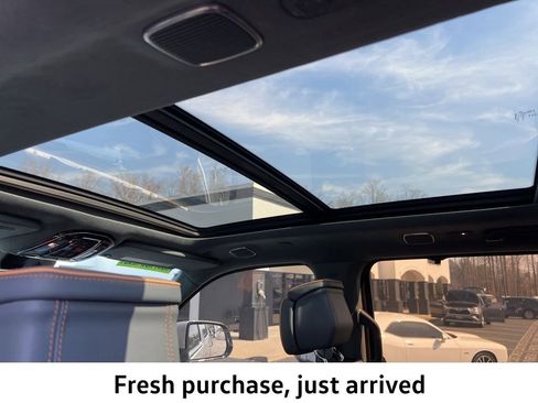 Used 2022 Jeep Grand Wagoneer Series II w/ Premium Group II image 18