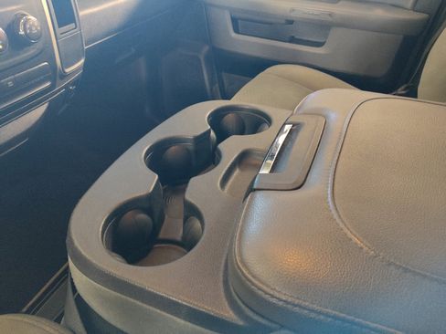 Used 2020 RAM 1500 Classic SLT RWD image 26