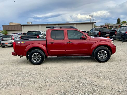 Used 2020 Nissan Frontier PRO-4X w/ Pro-4x Utility Package AWD/4WD image 6