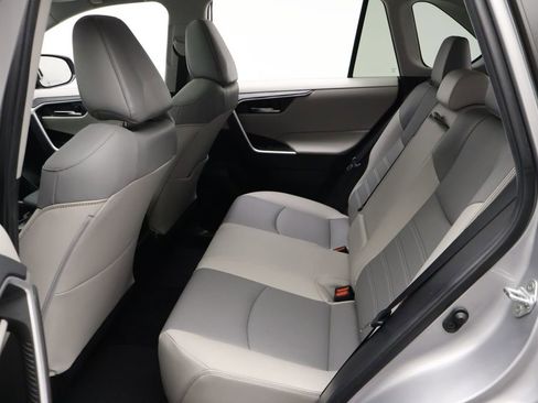 Certified 2022 Toyota RAV4 XLE Premium FWD image 19