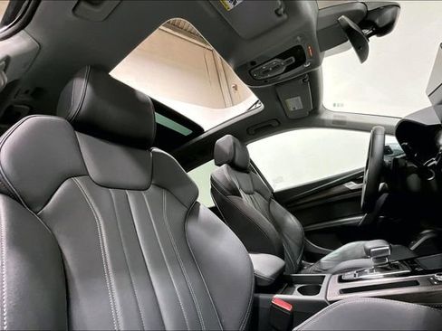Used 2023 Audi Q5 e Premium Plus w/ Premium Plus Package AWD/4WD image 10