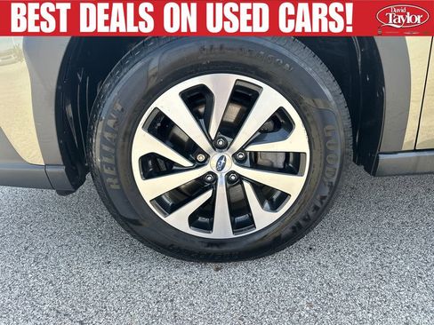 Used 2024 Subaru Outback Premium AWD/4WD image 20