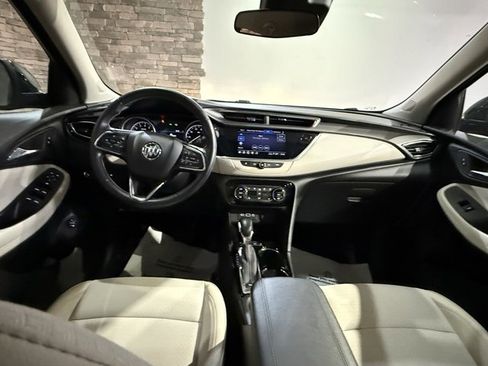 Used 2021 Buick Encore GX Select image 26