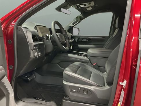 New 2026 Chevrolet Tahoe RST w/ RST Performance Edition AWD/4WD image 13