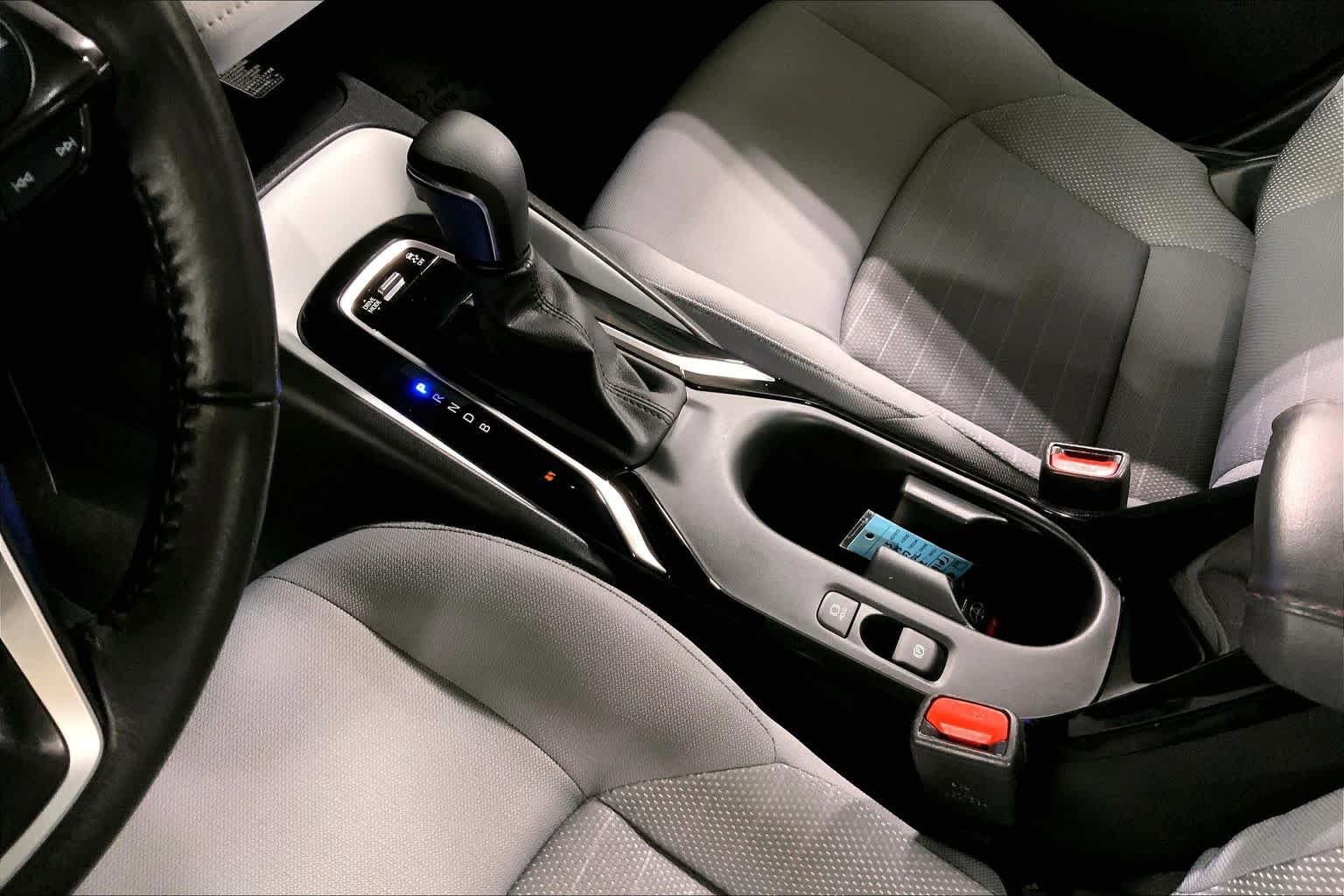 Certified 2024 Toyota Corolla SE w/ SE Premium Package FWD image 17