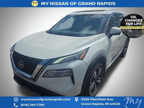 Used 2023 Nissan Rogue SL w/ SL Premium Package AWD/4WD image 4