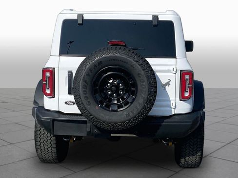 Used 2026 Ford Bronco Badlands w/ Sasquatch Package AWD/4WD image 4