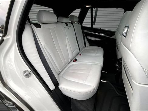 Used 2018 BMW X5 M AWD/4WD image 24