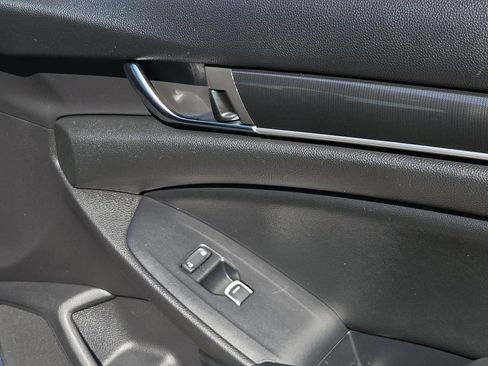 Used 2020 Honda Accord Sport image 31