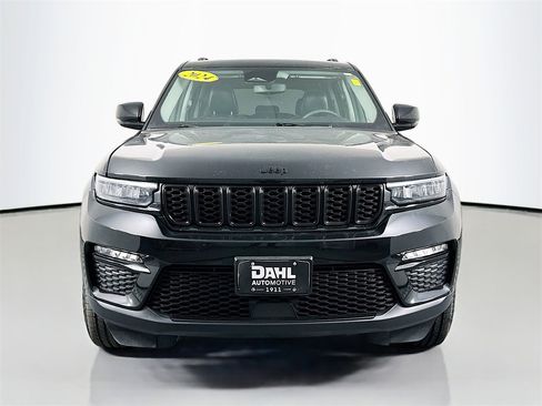 Used 2024 Jeep Grand Cherokee Limited w/ Black Appearance Package image 2