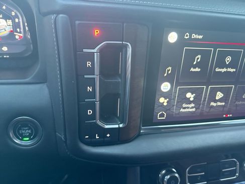 Used 2023 GMC Yukon XL Denali Ultimate image 23