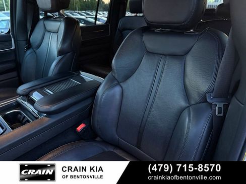 Used 2022 Jeep Wagoneer Series III RWD image 23