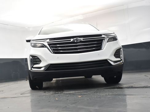 Used 2023 Chevrolet Equinox Premier image 23