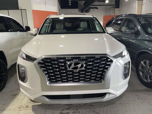 Used 2021 Hyundai Palisade Limited FWD image 2