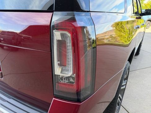 Used 2019 GMC Yukon Denali w/ Denali Ultimate Package AWD/4WD image 33