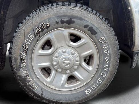 Used 2024 RAM 2500 Tradesman w/ Chrome Appearance Group AWD/4WD image 26