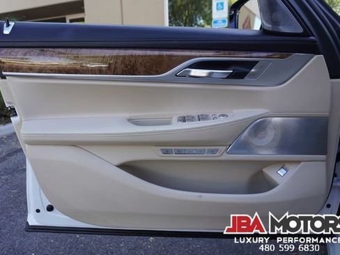 Used 2018 BMW 750i RWD image 95