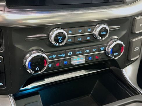 Used 2021 Ford F150 Lariat w/ Equipment Group 502A High image 24