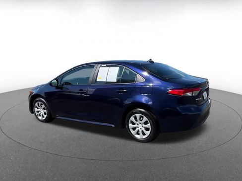 Used 2025 Toyota Corolla LE image 10