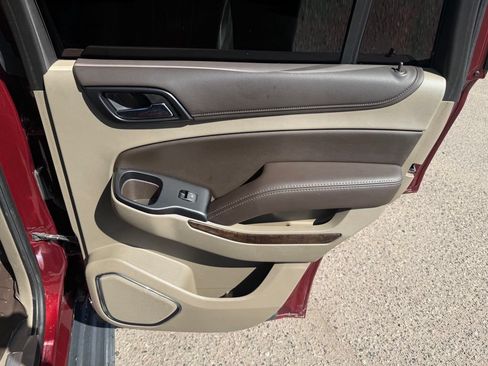 Used 2019 Chevrolet Tahoe LT w/ Luxury Package AWD/4WD image 20