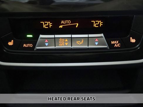 Used 2022 BMW X7 xDrive40i w/ M Sport Package image 11