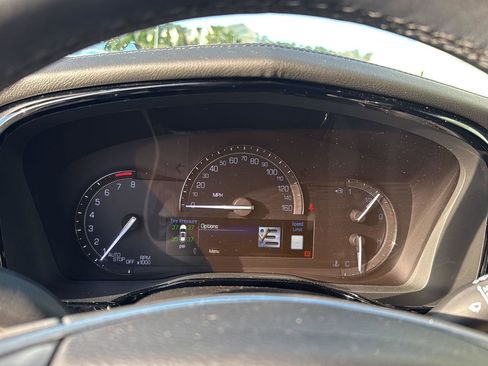 Used 2017 Cadillac XT5 Premium Luxury image 20