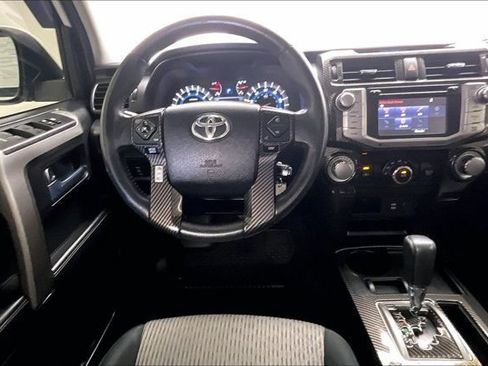Used 2018 Toyota 4Runner SR5 RWD image 4