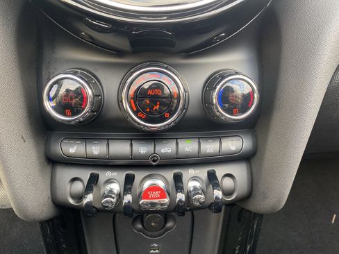 Used 2022 MINI Cooper Cooper image 32