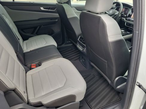 New 2026 Volkswagen Atlas Cross Sport SEL R-Line AWD/4WD image 29