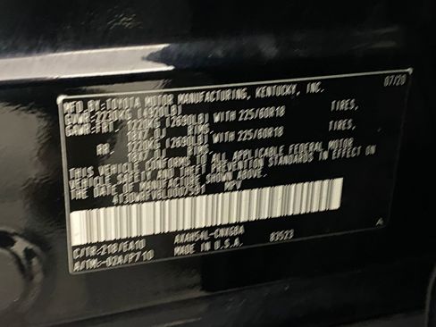 Used 2020 Toyota RAV4 Limited image 22