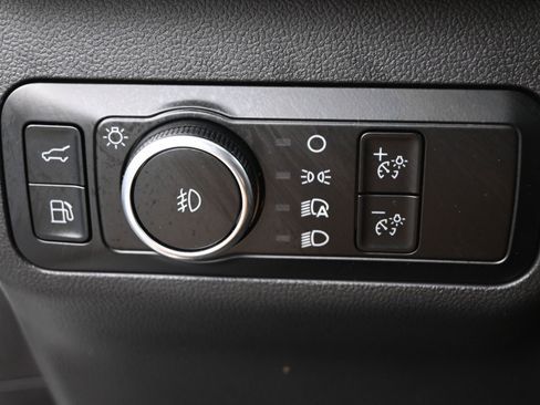 Used 2023 Ford Escape SE image 12