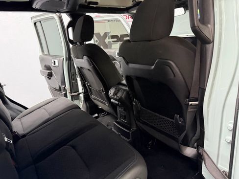 Used 2024 Jeep Wrangler Unlimited Rubicon 4xe w/ Convenience Group AWD/4WD image 46