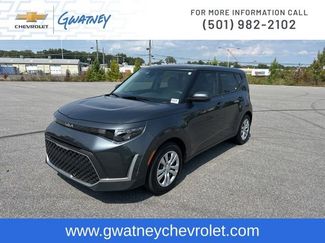 Used 2023 Kia Soul LX image 1