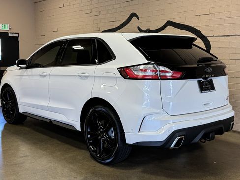 Used 2021 Ford Edge ST w/ Equipment Group 401A AWD/4WD image 9