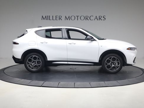 Used 2024 Alfa Romeo Tonale Ti w/ Premium Interior Package AWD/4WD image 8