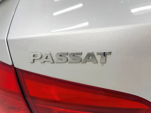 Used 2014 Volkswagen Passat 1.8T Wolfsburg Edition FWD image 13