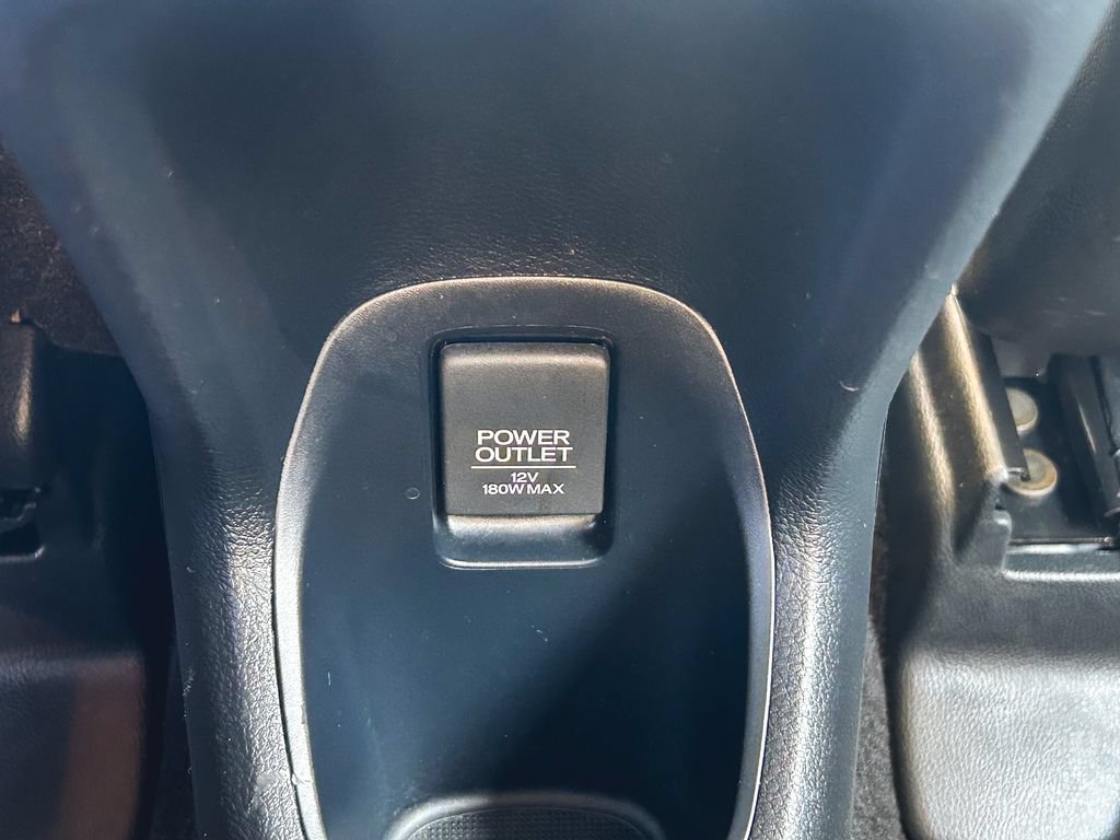 Used 2017 Honda HR-V LX image 17
