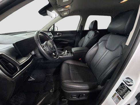 Used 2025 Kia Sorento S AWD/4WD image 22