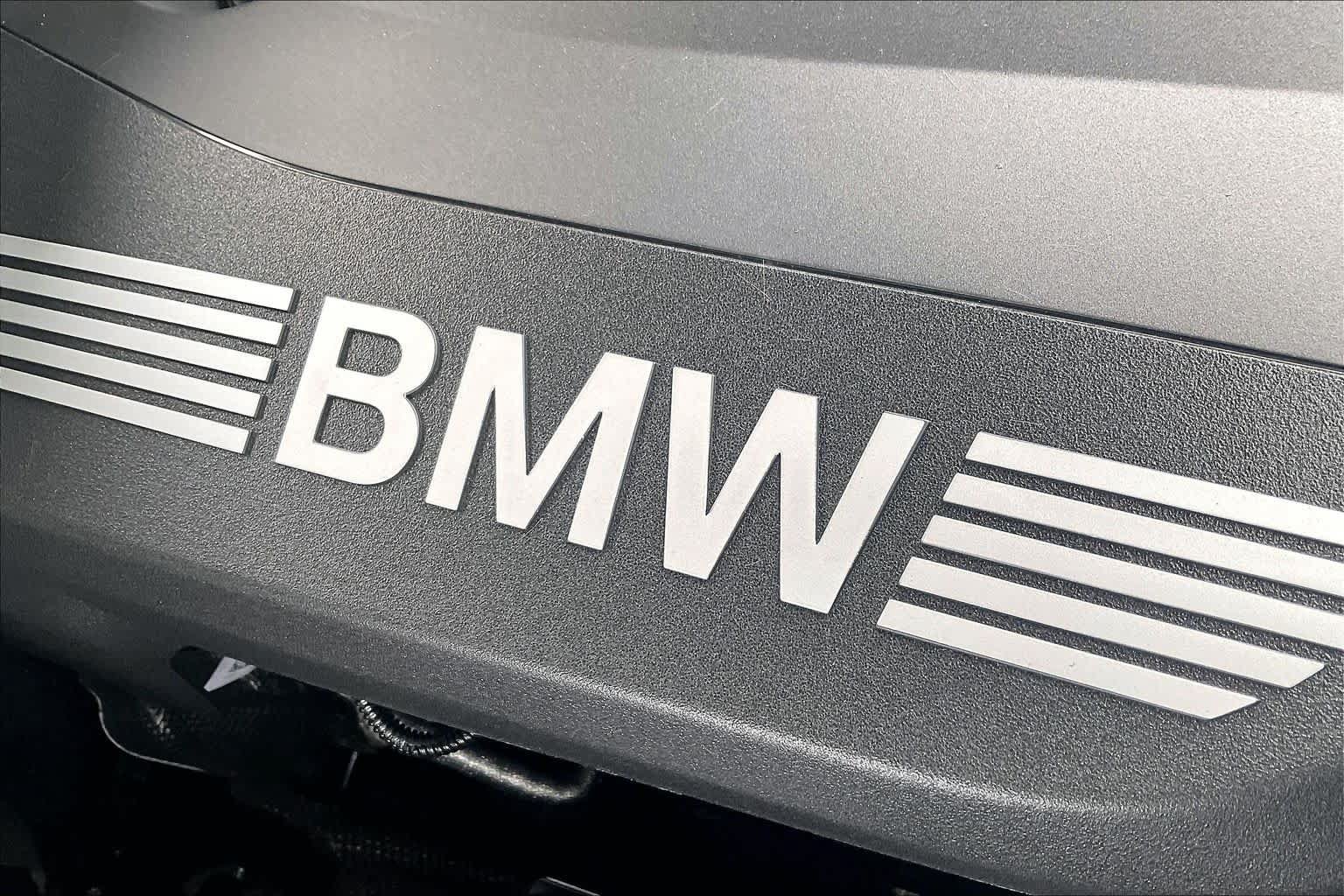 Used 2026 BMW X5 xDrive50e w/ Premium Package AWD/4WD image 17
