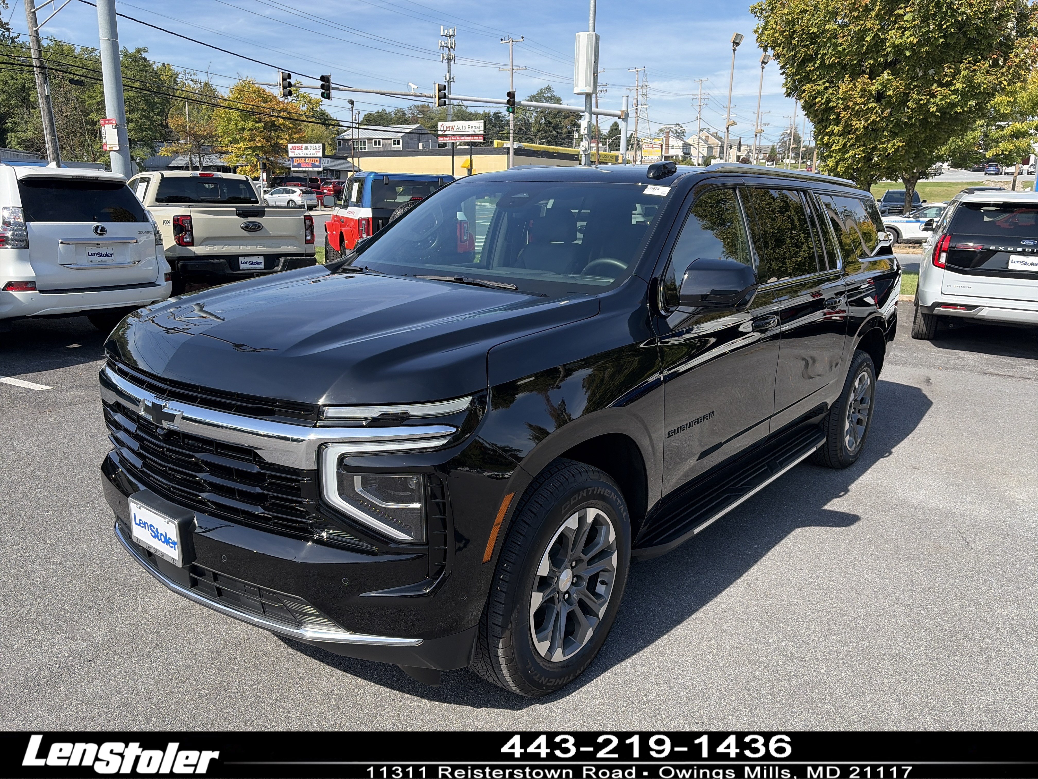Used 2025 Chevrolet Suburban LS w/ LPO, Dark Essentials Package RWD image 1
