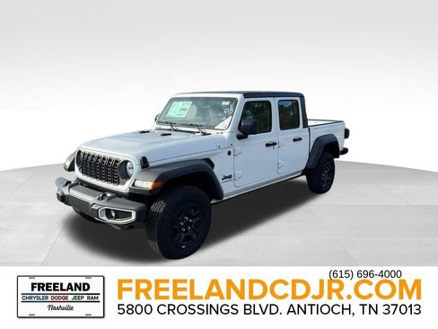 New 2024 Jeep Gladiator Sport image 3