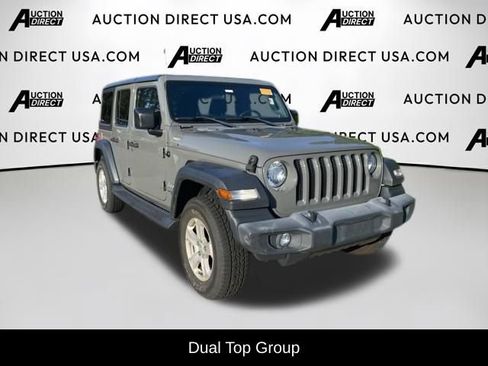 Used 2018 Jeep Wrangler Unlimited Sport S AWD/4WD image 3
