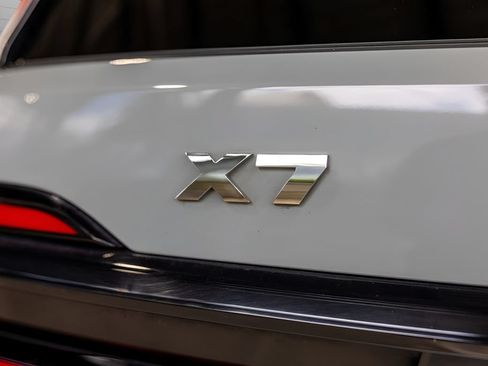 Used 2024 BMW X7 M60i w/ Executive Package AWD/4WD image 17