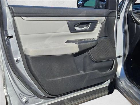 Used 2018 Honda CR-V LX image 10