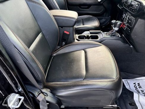 Used 2020 Jeep Gladiator Mojave image 25