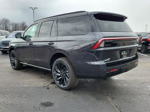 New 2026 Lincoln Navigator Reserve w/ Jet Appearance Package AWD/4WD image 6